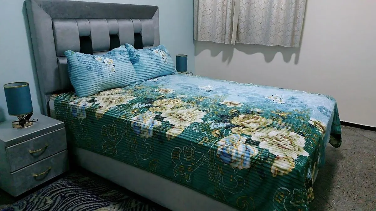 Luxurious Stay In Downtown Family Apartment Fes